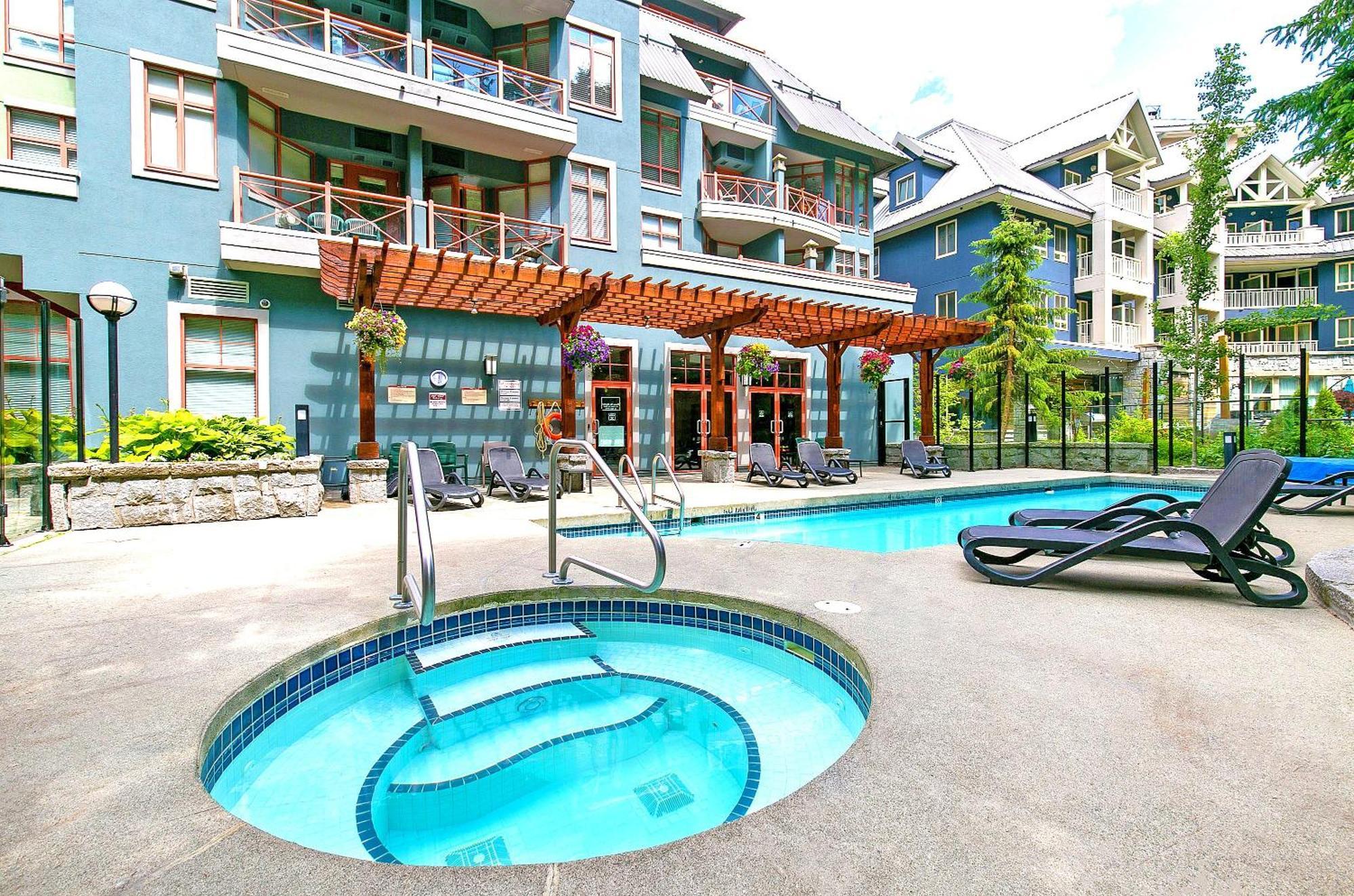 Alpenglow Lodge Family & Work Retreat By Mva Whistler Extérieur photo
